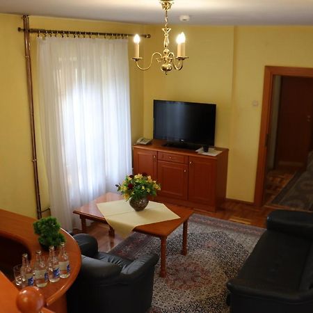 Hotel Rytwiany Palac Εξωτερικό φωτογραφία