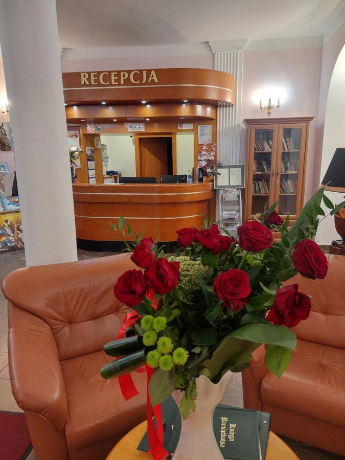 Hotel Rytwiany Palac Εξωτερικό φωτογραφία