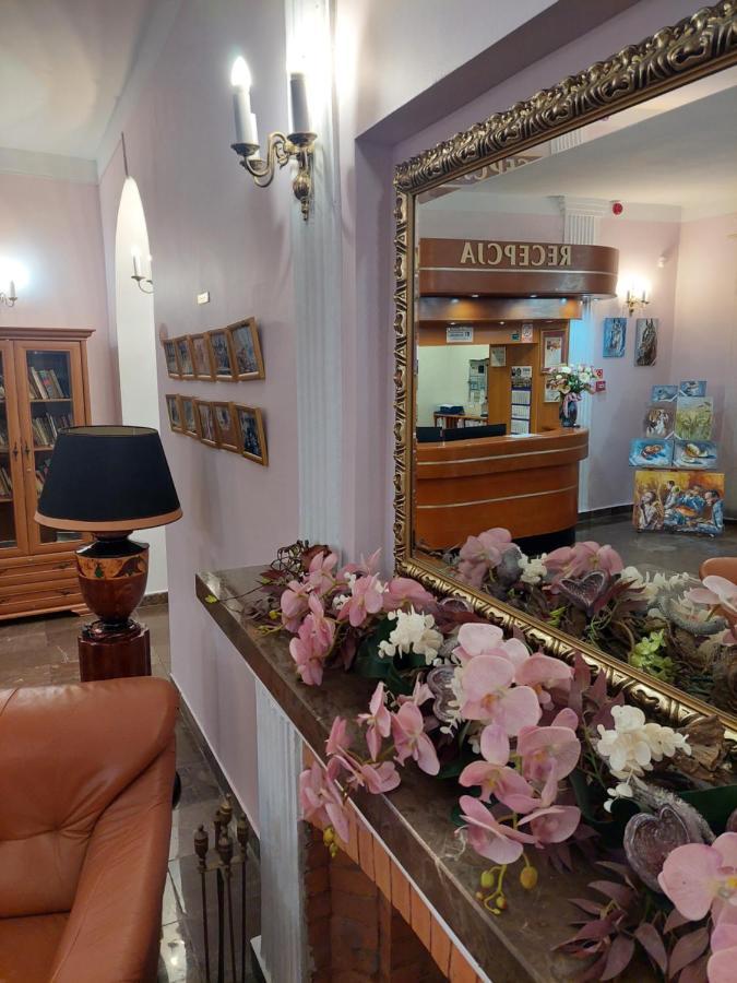 Hotel Rytwiany Palac Εξωτερικό φωτογραφία